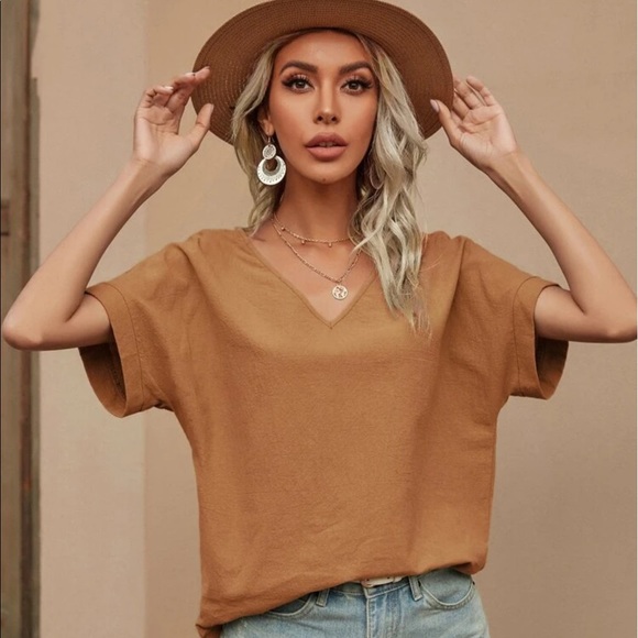 CAMEL 🐪  V-NECK BATWING SLEEVE SOLID BLOUSE - Picture 4 of 9